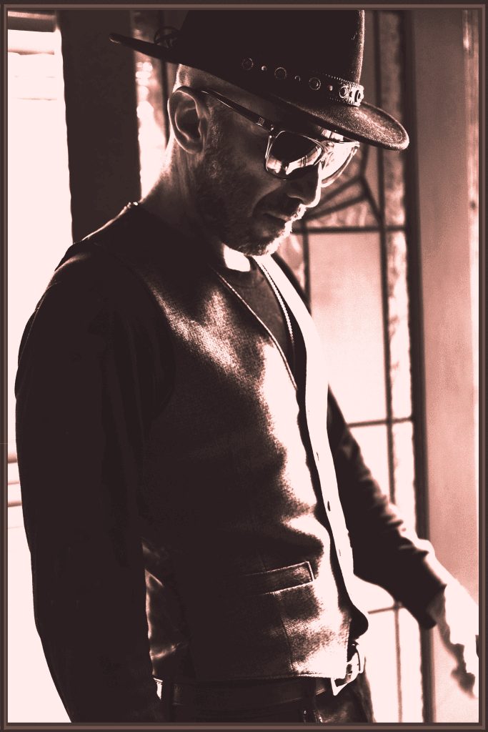 ZEVON LEE